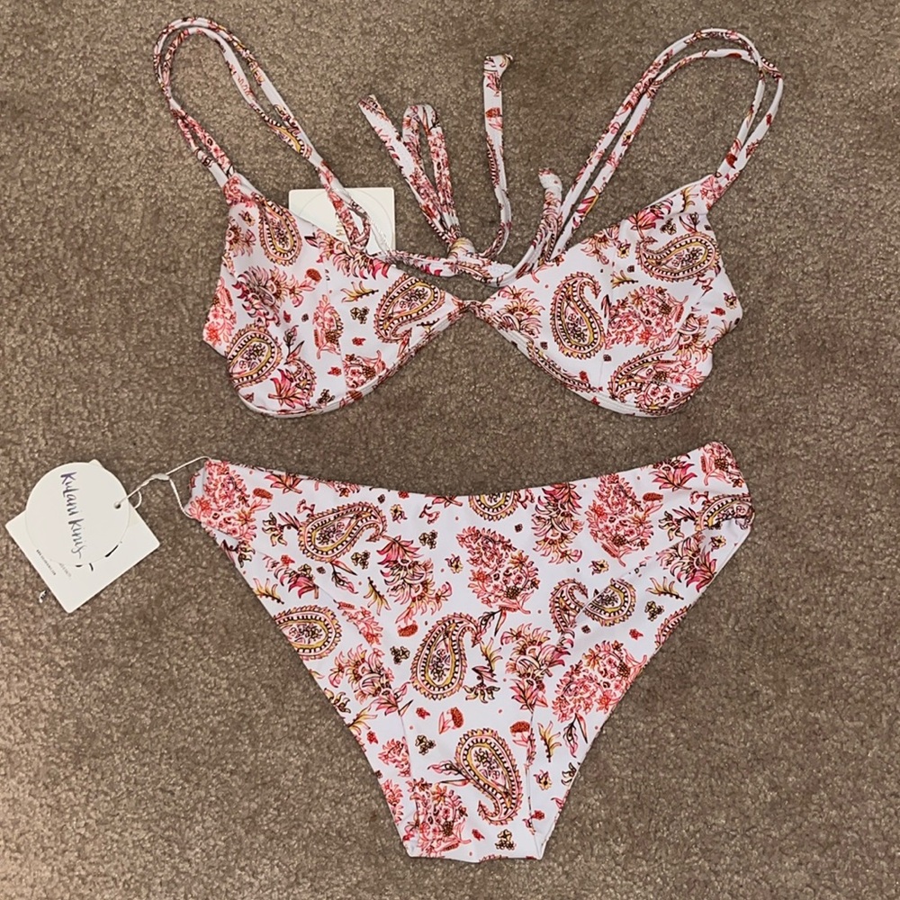 Ask Me Anythingng Kulani Kini Bikini